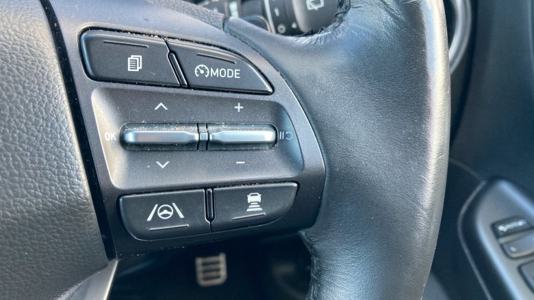 Hyundai KONA 100kW Premium 39kWh 5dr Auto Electric Hatchback